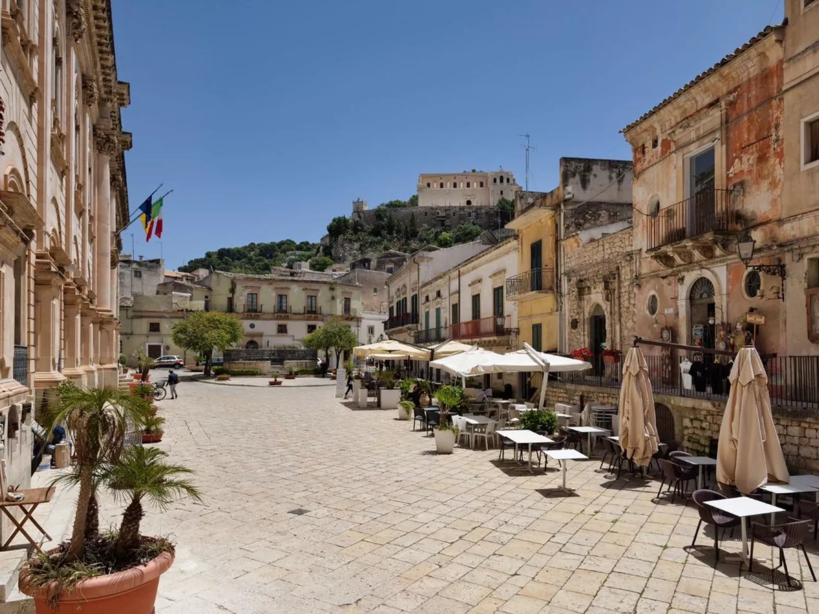 Aristoteles, Wohnung mit Blick in die Nähe des Zentrums von Scicli