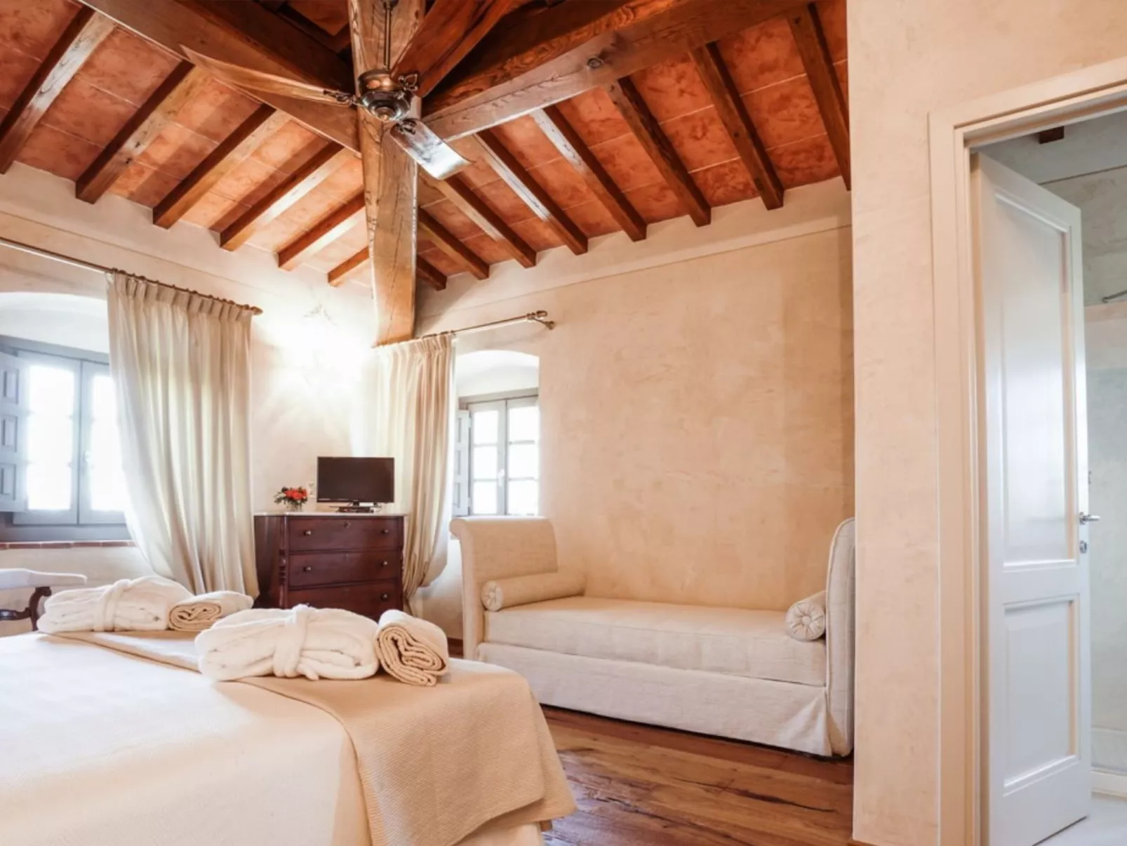 Luxuriöse Villa mit privatem Pool in der Nähe von Firenze-Binnen