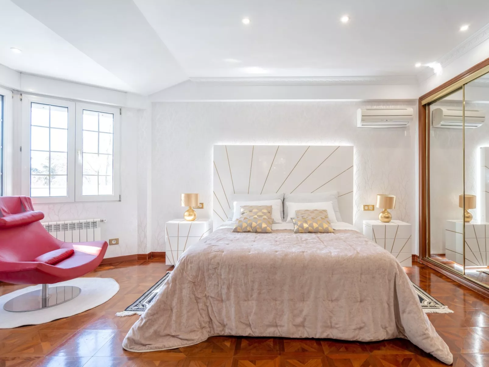 5-Suiten Madrid Villa Oasis, Schwimmbad-Spa, Fitnessraum, Club-Binnen