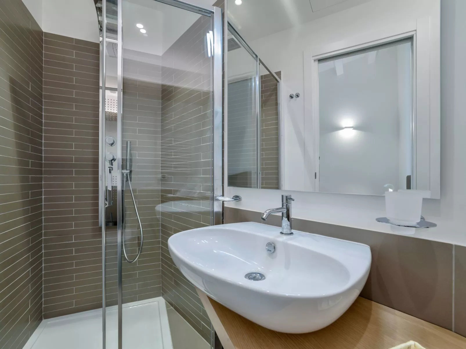 Großes Appartement in Ragusa mit Kleinem Balkon-Image-tags.info