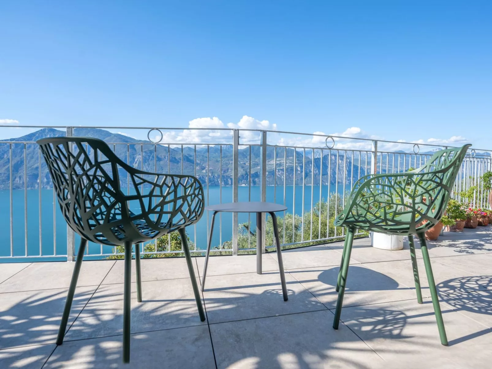 Alleinstehende Villa mit Pool und Traumaussicht