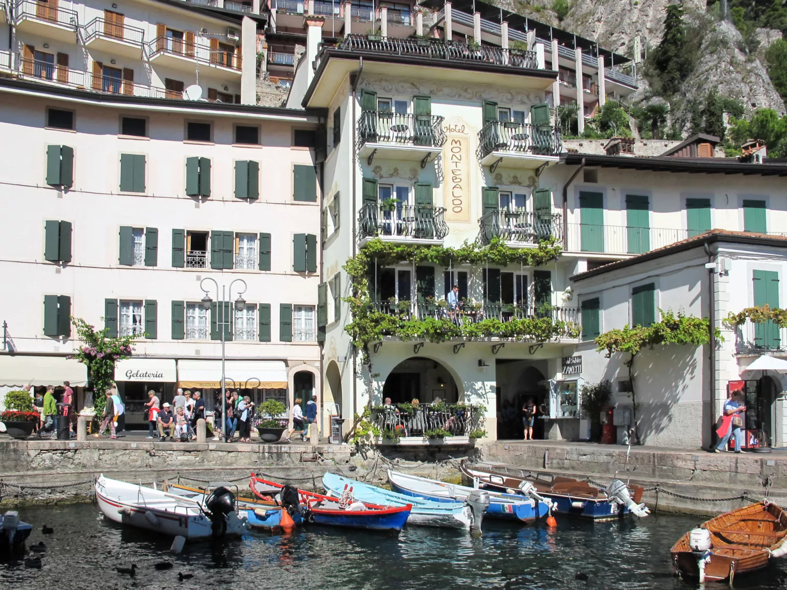 Große Wohnung in Limone Sul Garda mit Terrasse und Garten und Nah am Strand - Omgeving