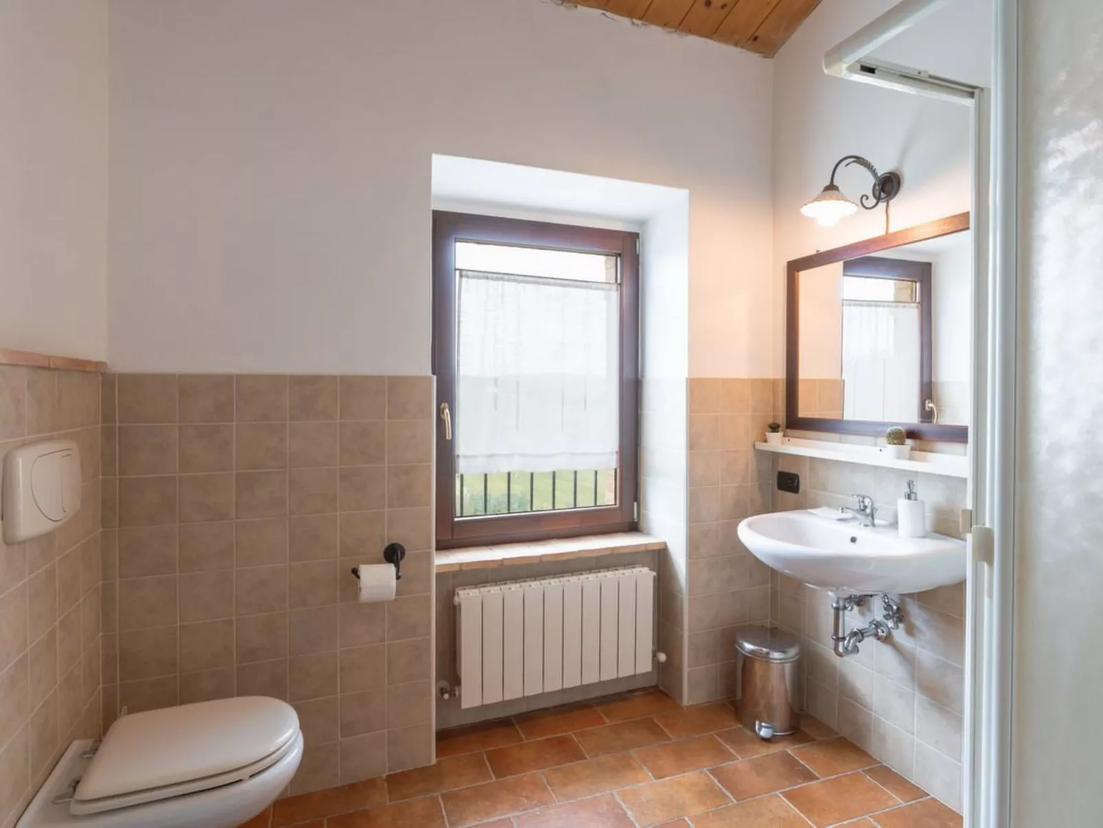 Villa mit privatem Pool und Wellnessbereich-Binnen