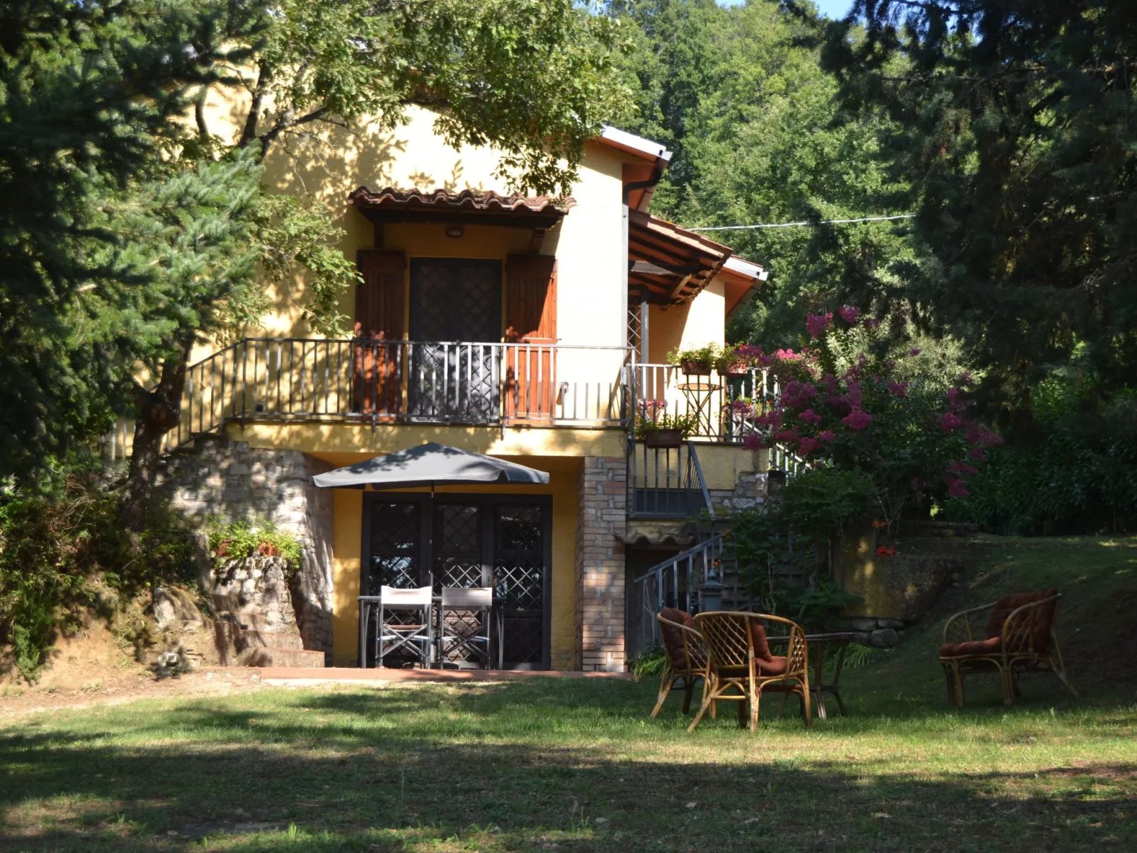 Freistehendes Haus mit Garten zur alleinigen Nutzung