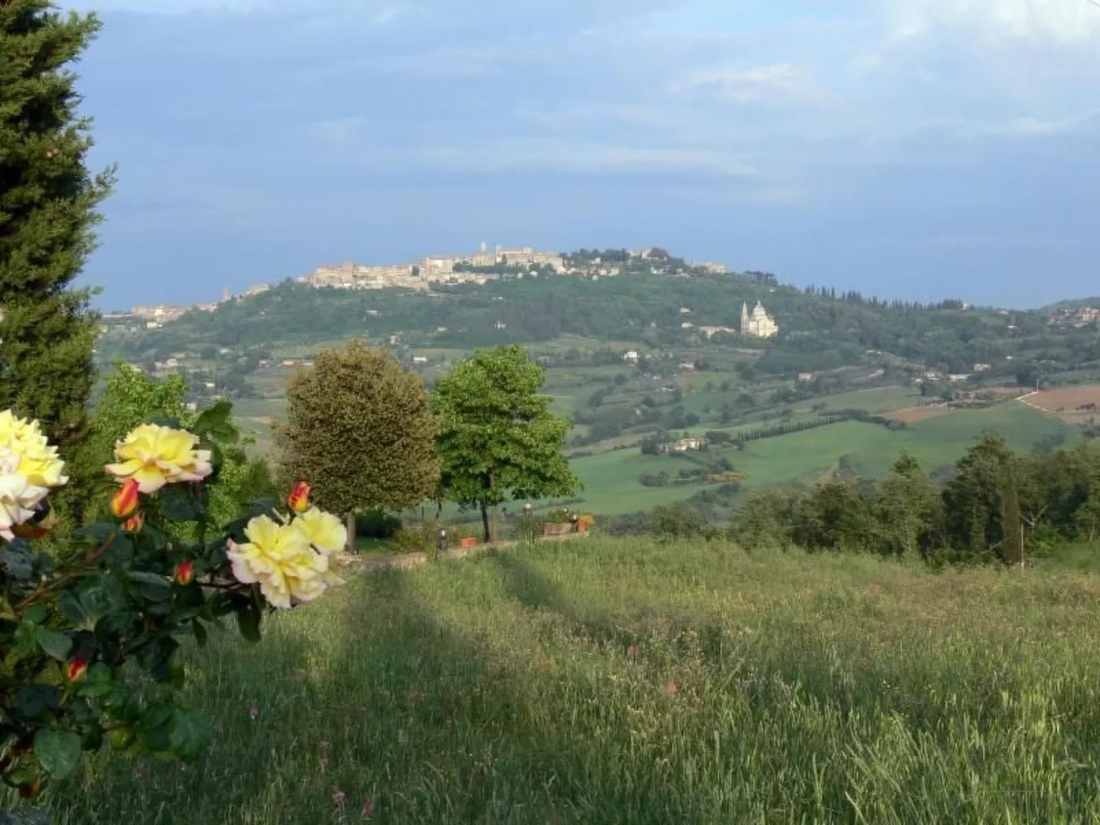Casa Letizia mit toller Aussicht-Buiten