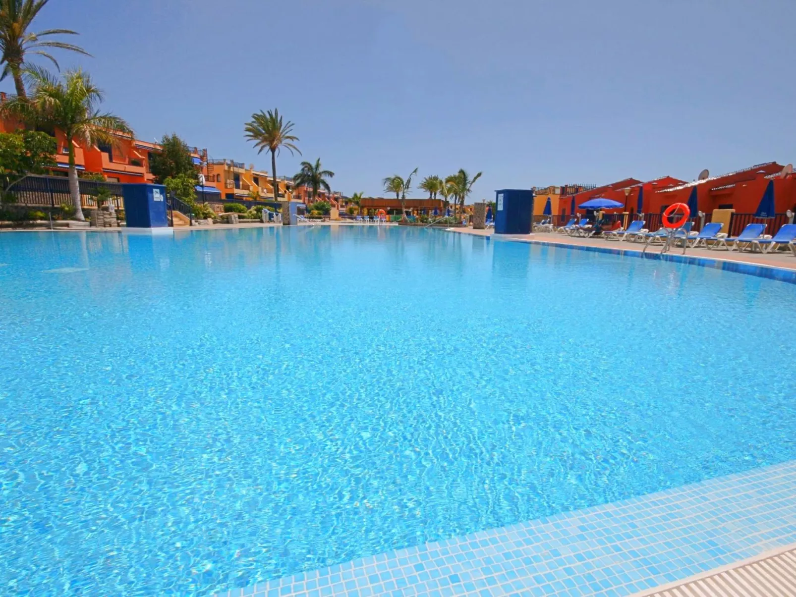 Wunderschönes Ferienhaus im Süden von Gran Canaria mit Garten und gemeinschaftl-Buiten