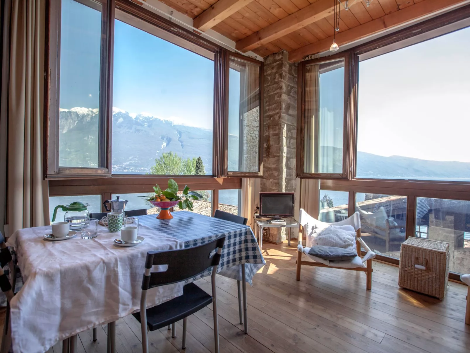 Kumquat Studio mit Garten- und Seeblick