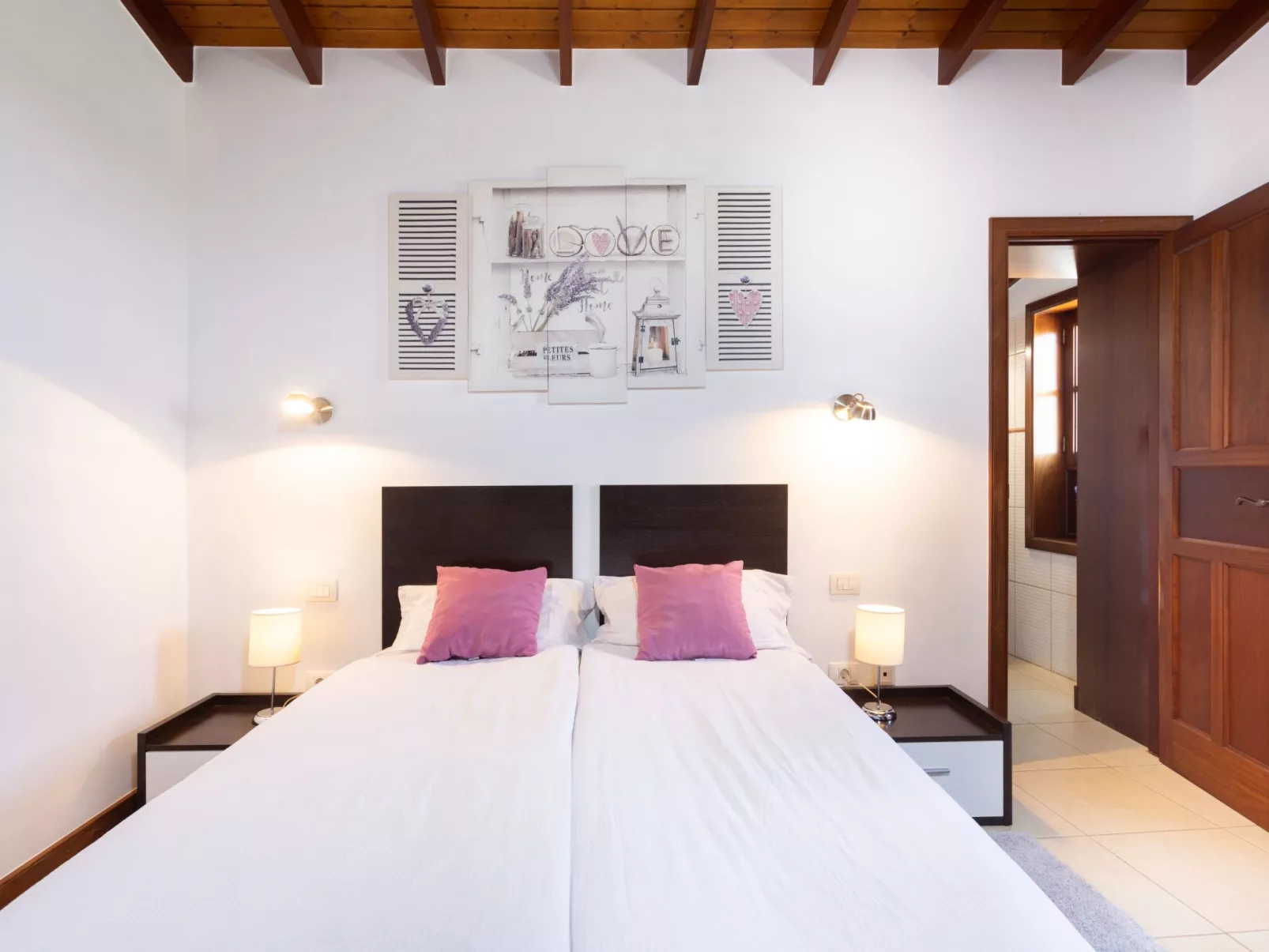 Cruz de los Martillos-Binnen