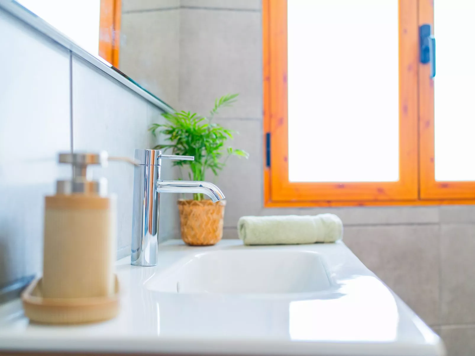 Luxuriöse Finca mit Pool, Spa und spektakulärer Aussicht-Binnen