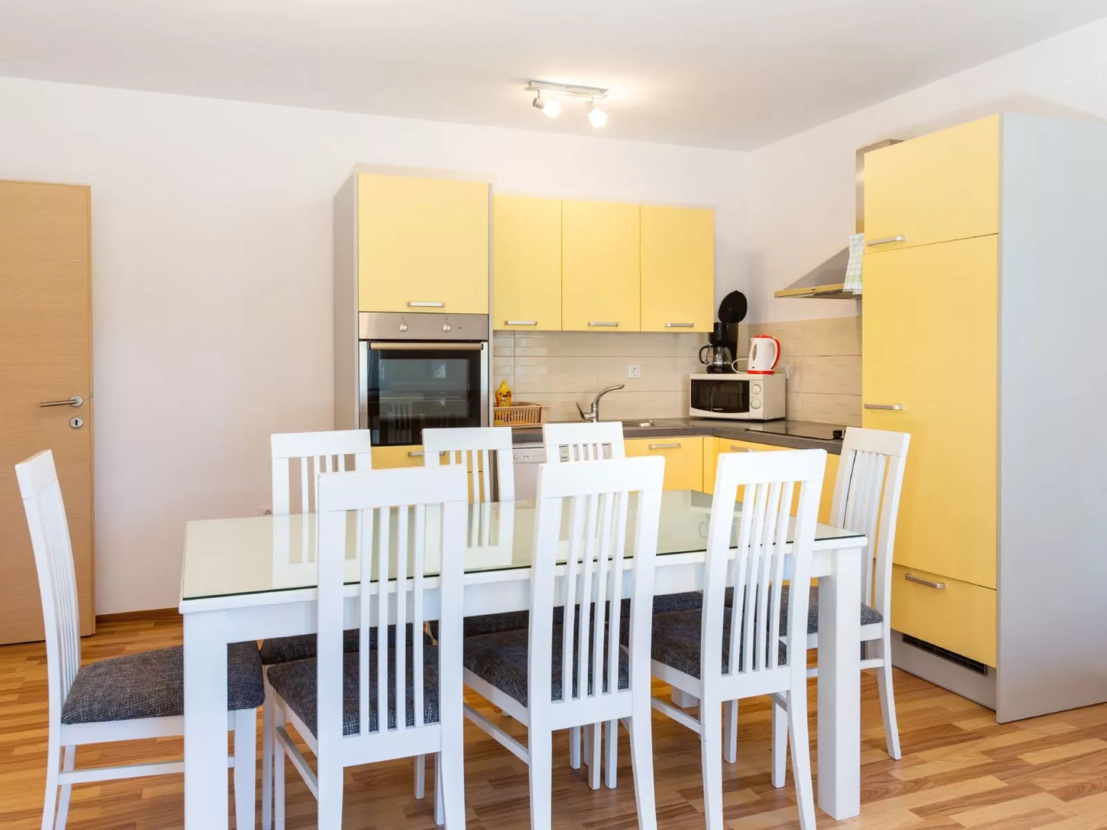 Wohnung "Dragan" mit Balkon-Binnen