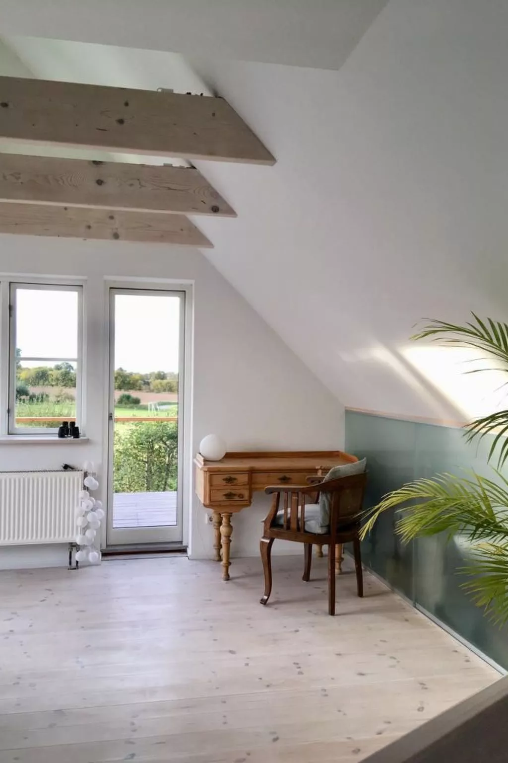 Helle Dachgeschosswohnung an der Flensburger Förde-Binnen