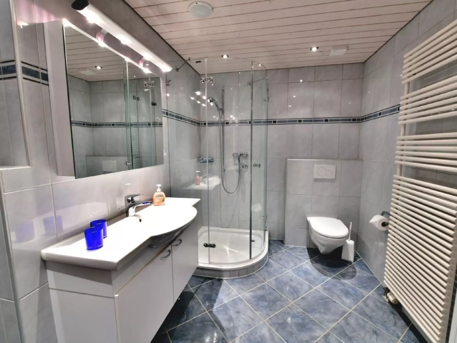 Appartement mit Bergblick-Binnen