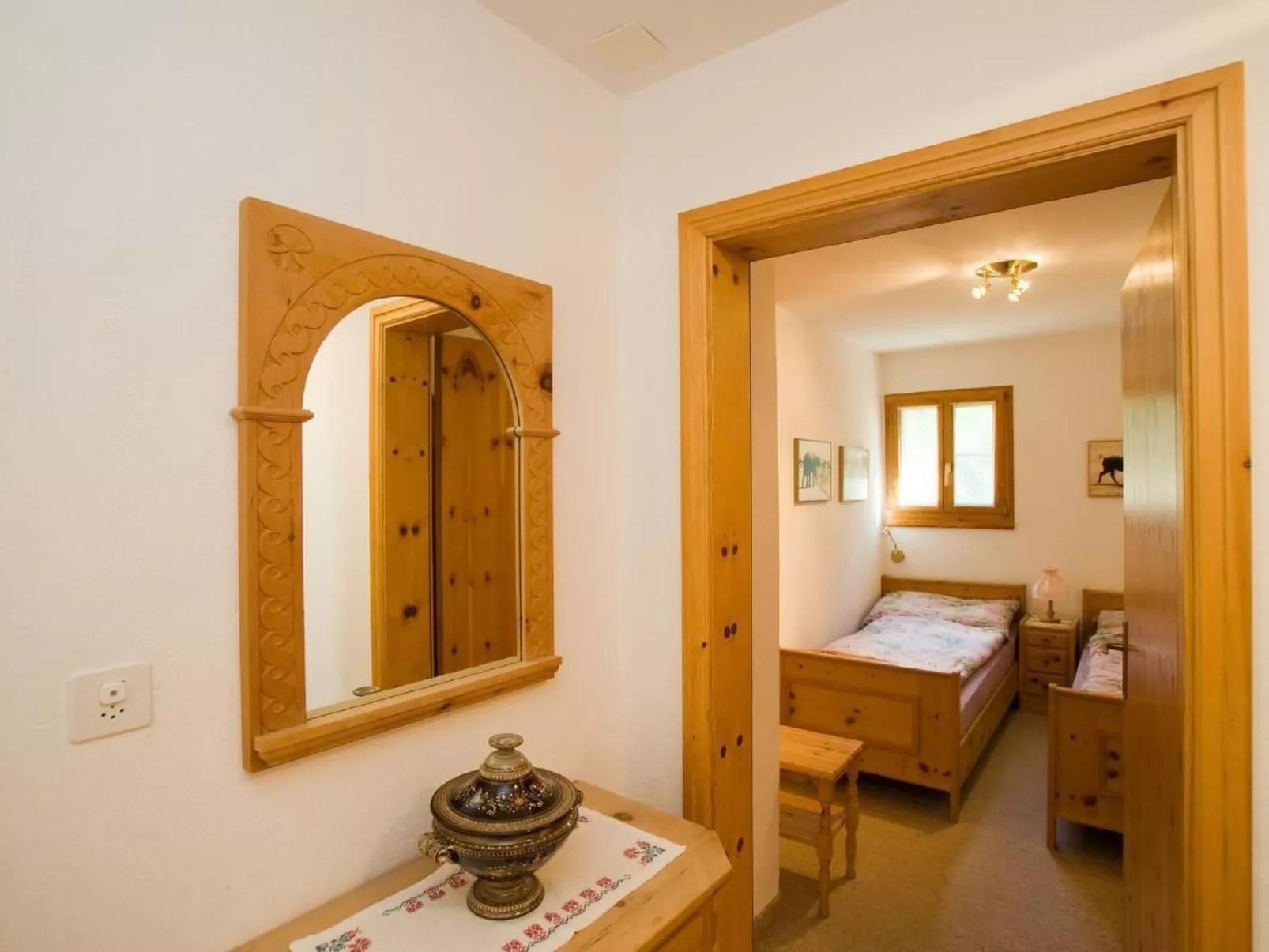 Chesa Aquileja Trüb-Binnen