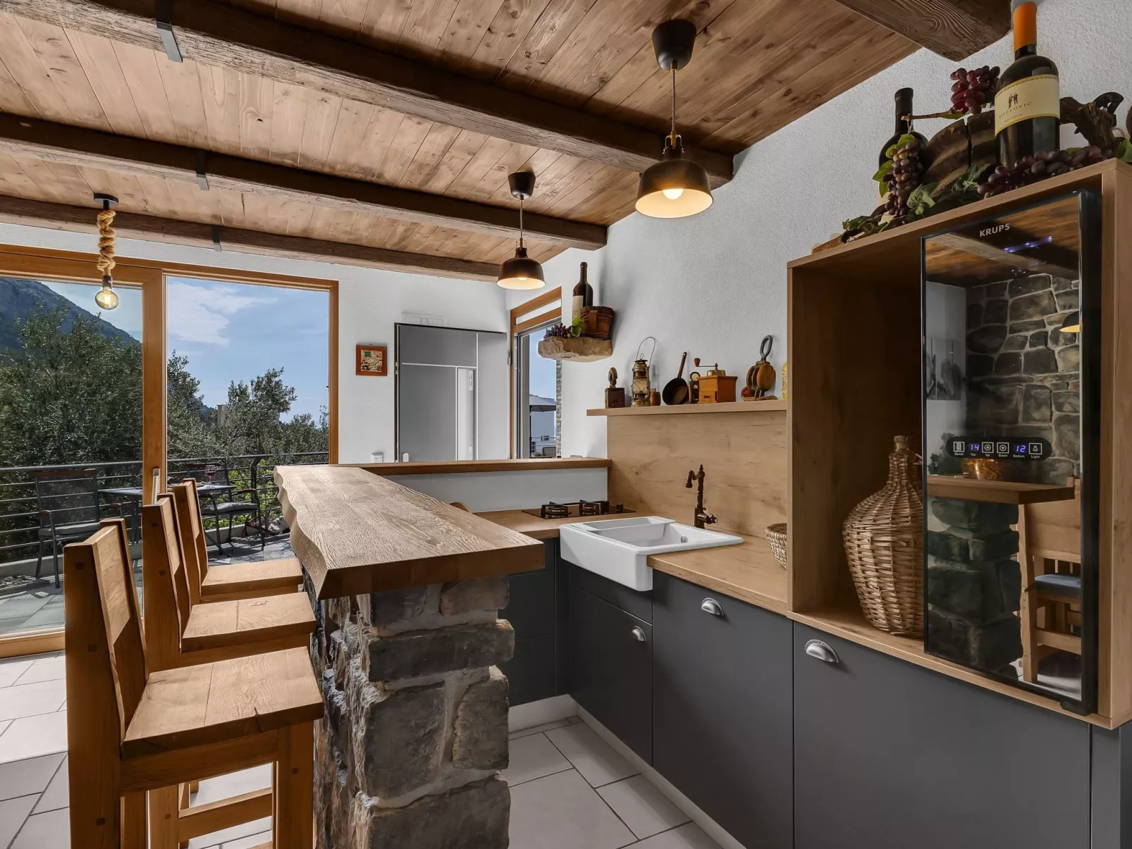 Villa Oscar mit Pool-Binnen