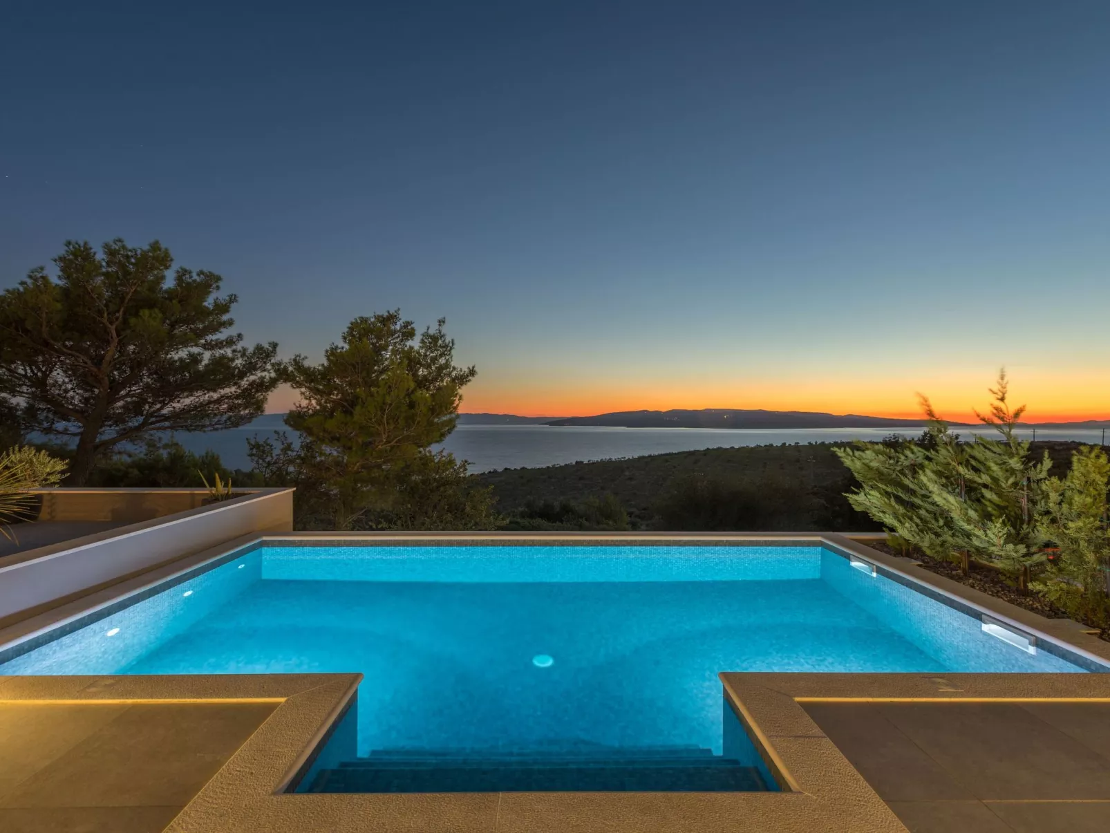 Villa Kuk mit beheiztem Pool-Buiten