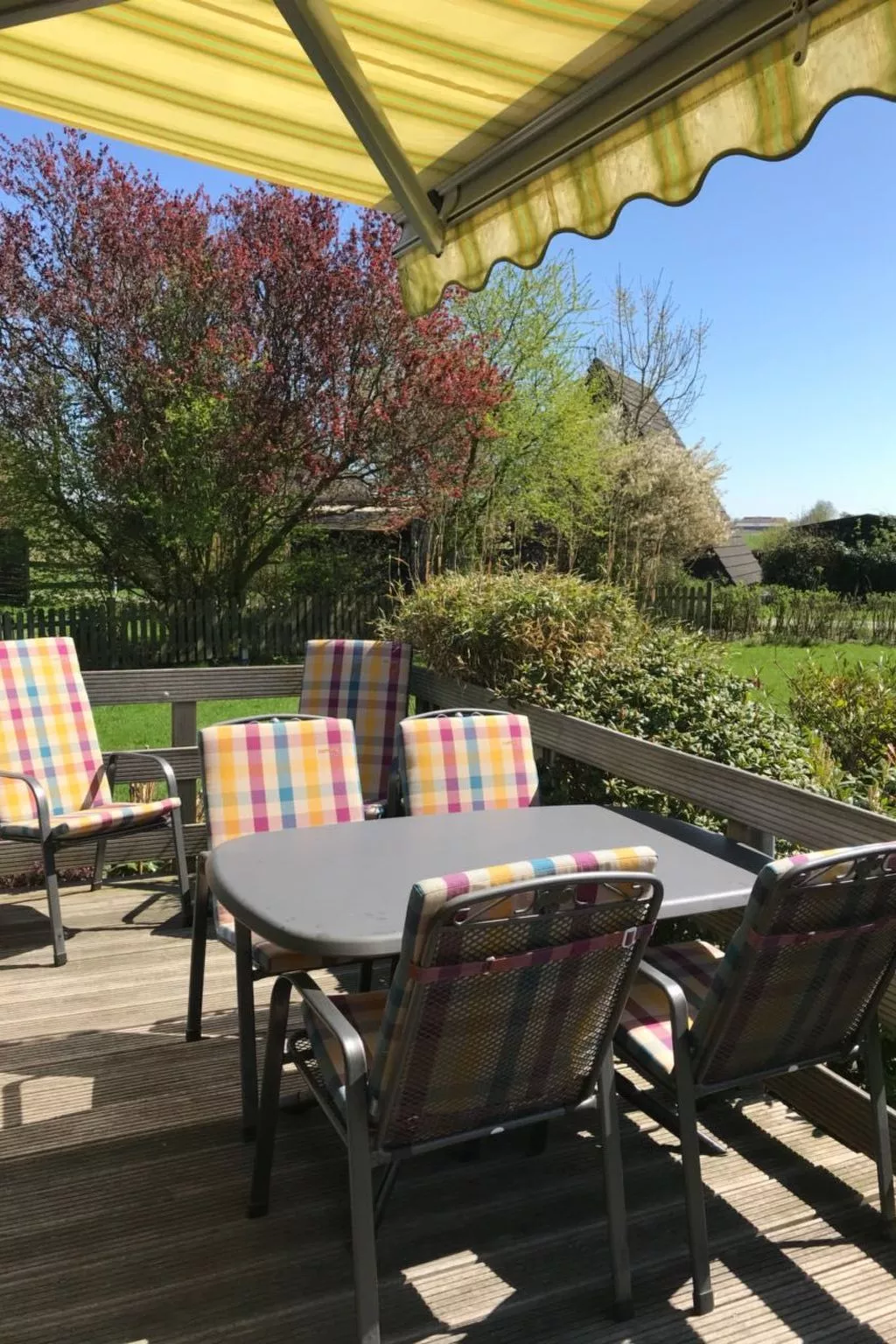 In Fedderwardersiel mit Terrasse-Buiten