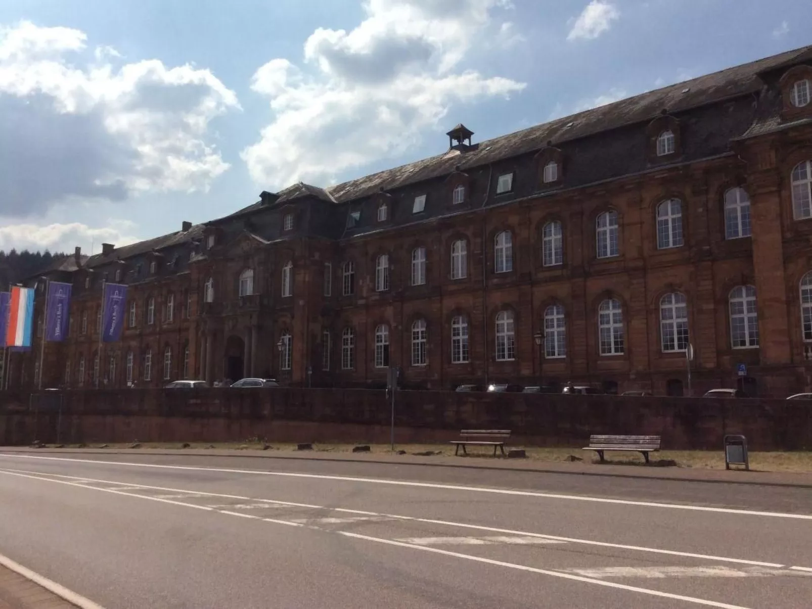 Einzigartige Lage direkt Mosel und Radweg.-Binnen