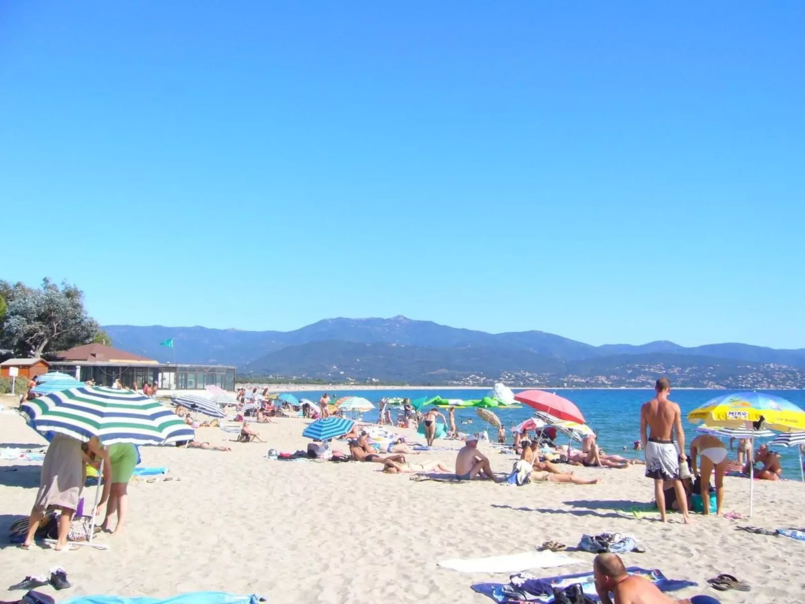 Mit Blick auf das Wasser-Binnen