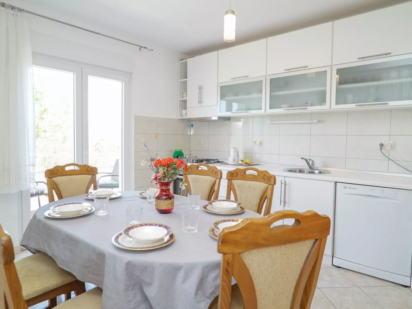 In der Nähe des Meeres und des Sees-Binnen