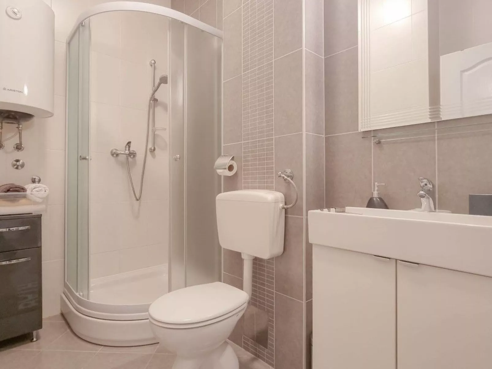 "Lea" mit Terrasse-Binnen