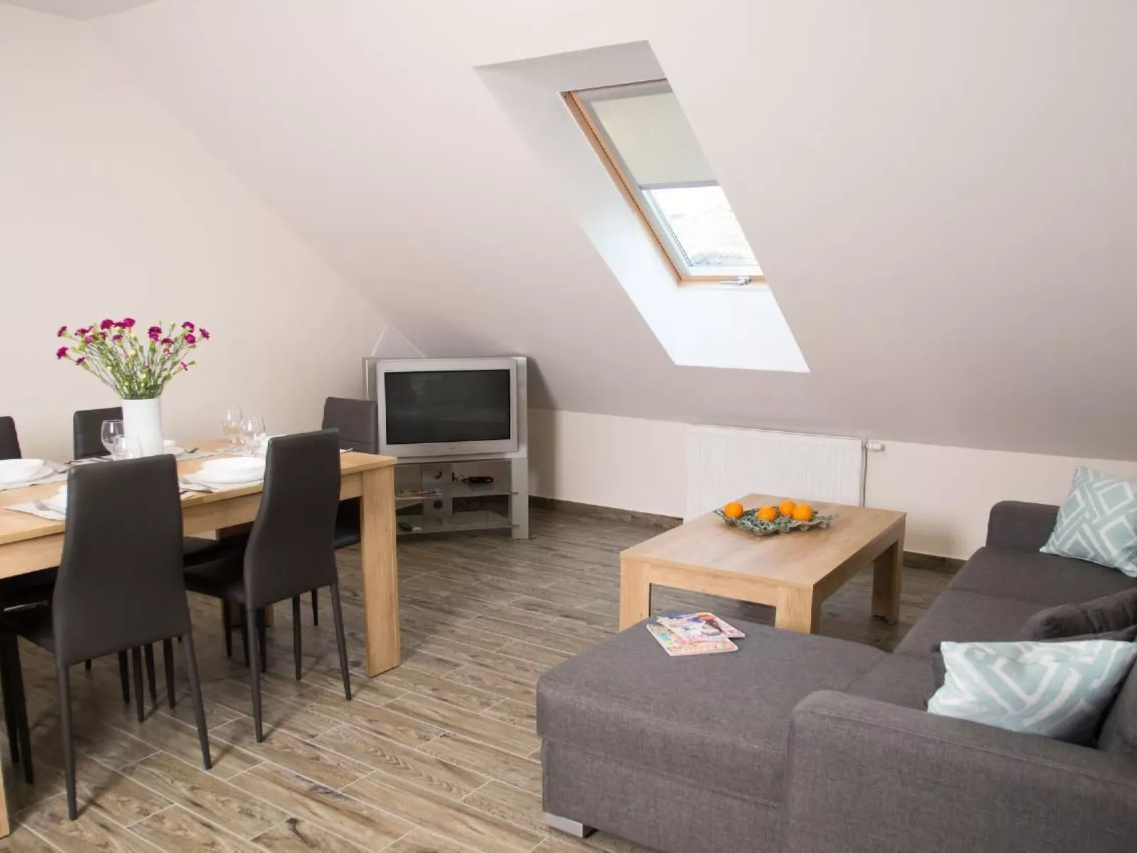 Suite "Suite B" mit Blick auf das Wasser-Image-tags.info