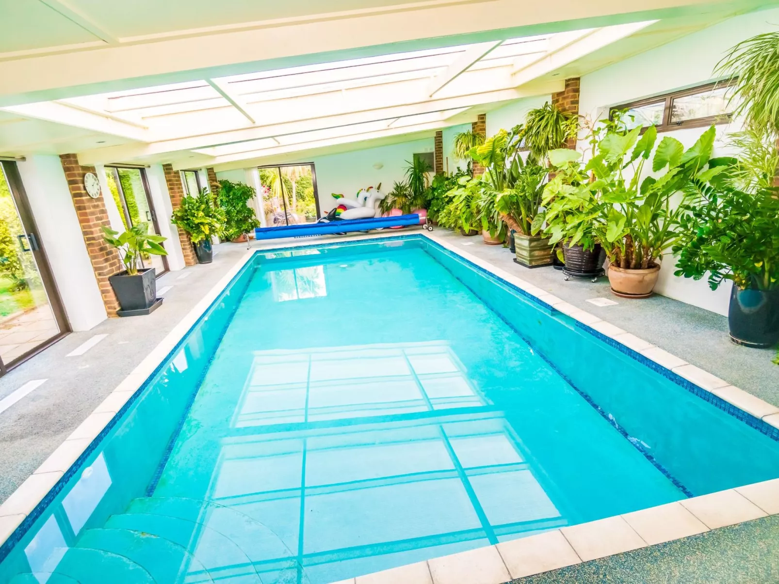 Schönes Ferienhaus in Hastings mit Whirlpool, Terrasse und Garten-Binnen