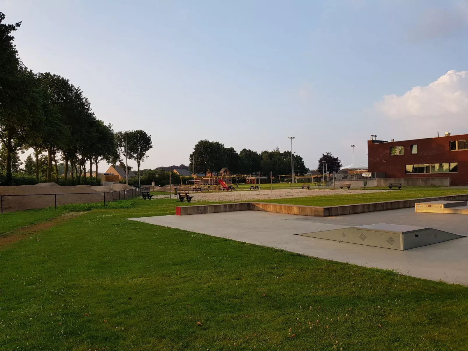 Gemütliches Haus mit eingezäuntem Garten-Binnen