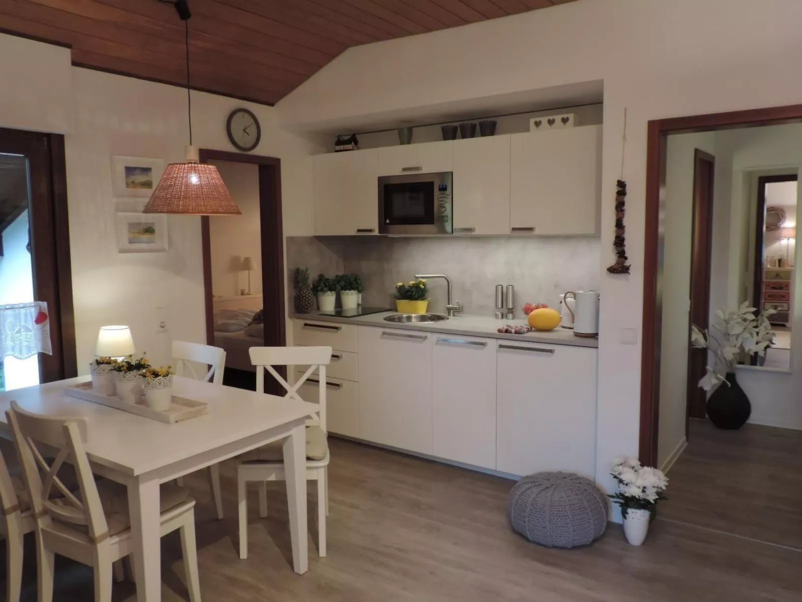 Schlossblick mit Teilseeblick-Binnen