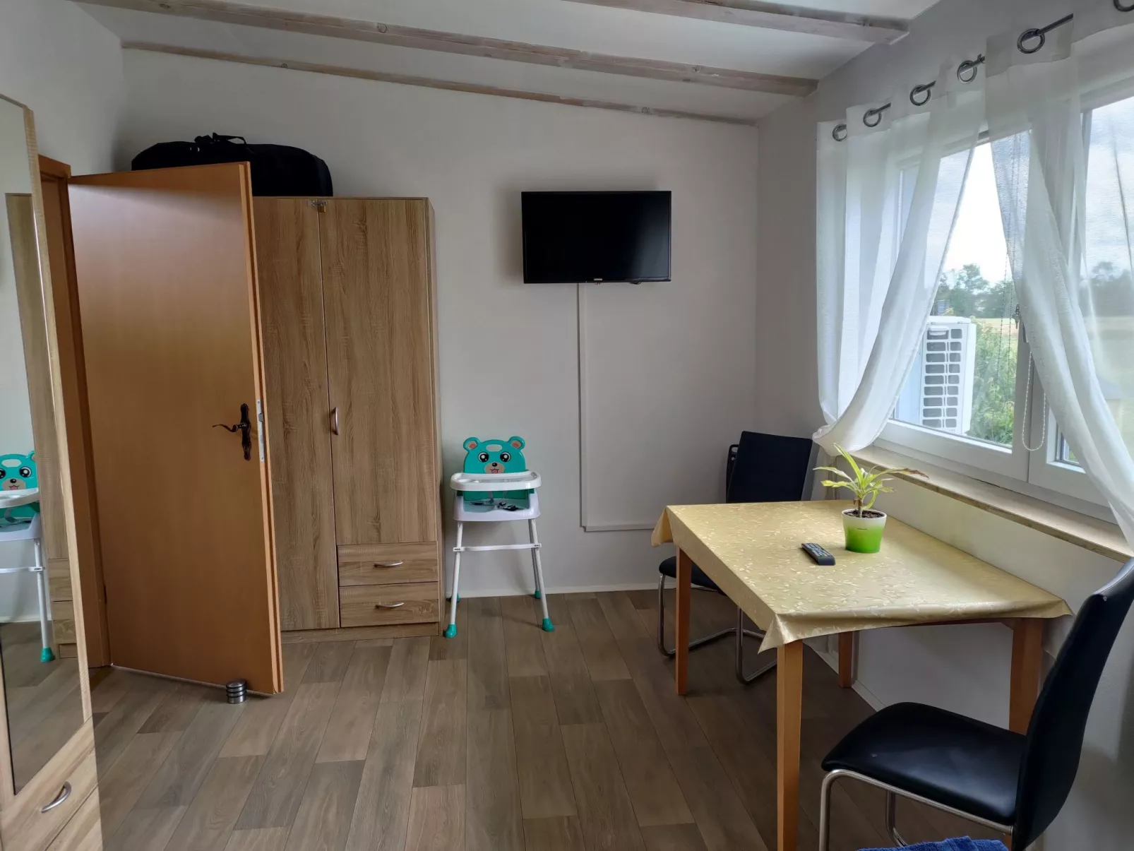 Nette Wohnung in Großsteinberg mit Grill und Terrasse-Binnen