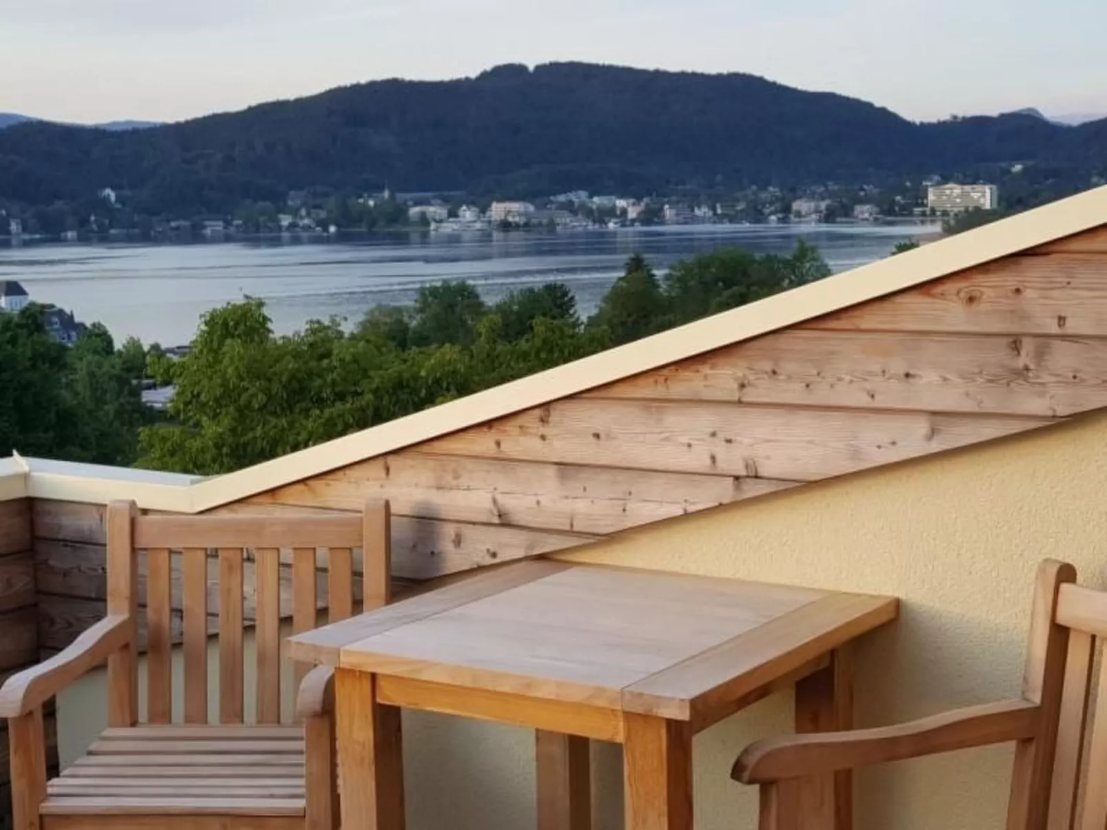 Villa Albatros in Oberdellach-Image-tags.info