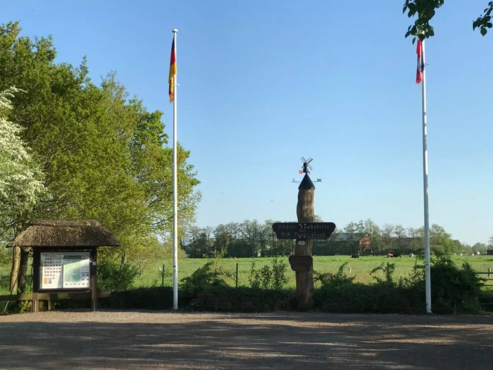 Gemütliches Reetdachhaus in Schleswig-Holstein-Binnen