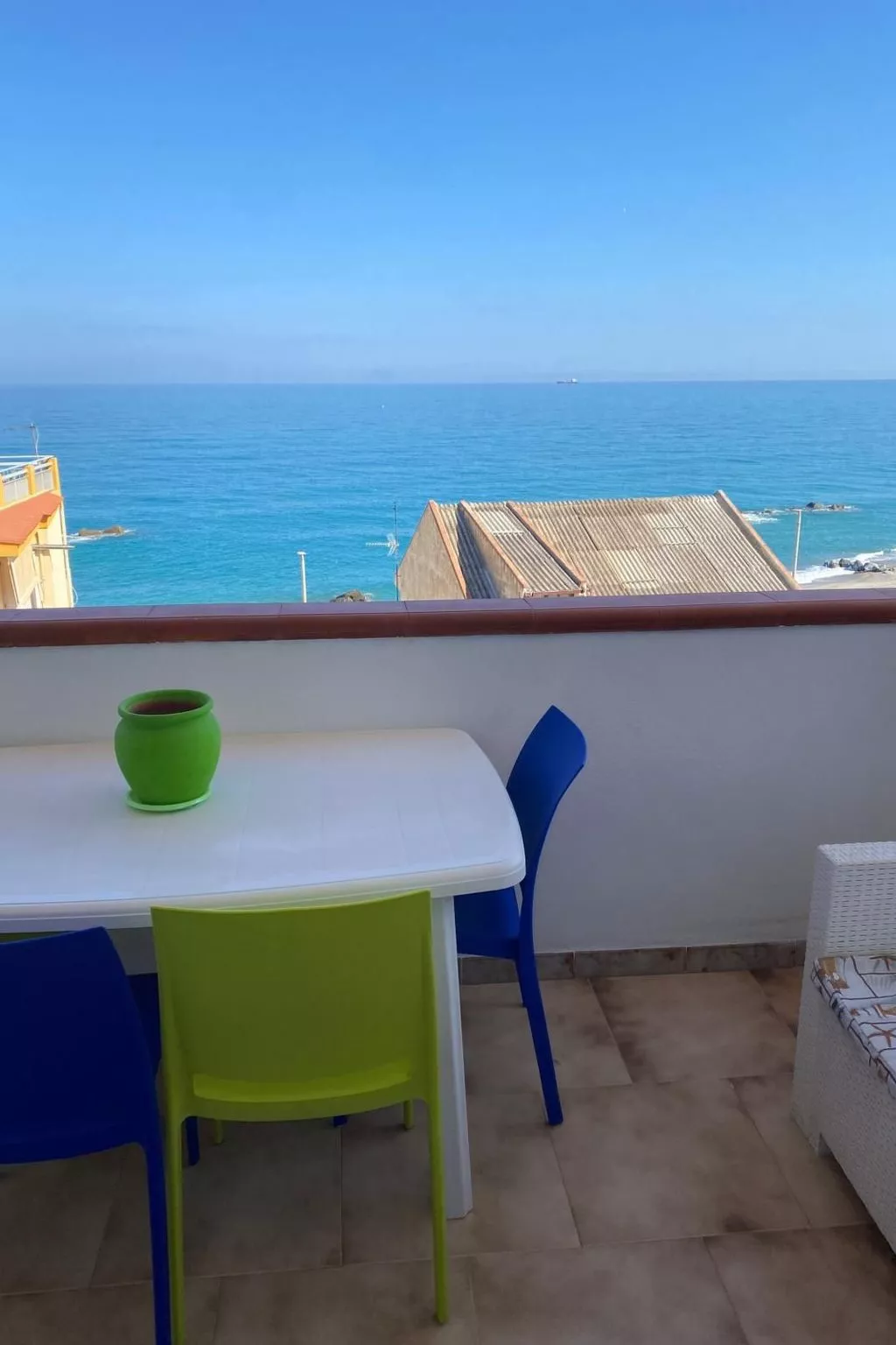 Stromboli' Wohnung mit Meerblick-Binnen
