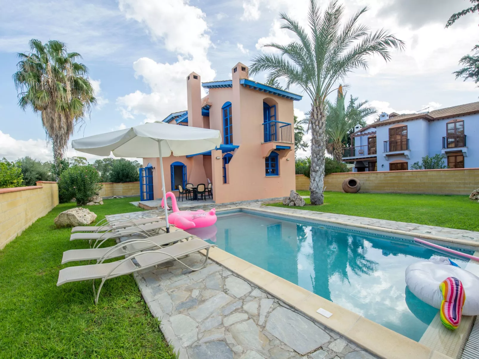 In Polis Chrysochous mit Offenem Kamin-Buiten