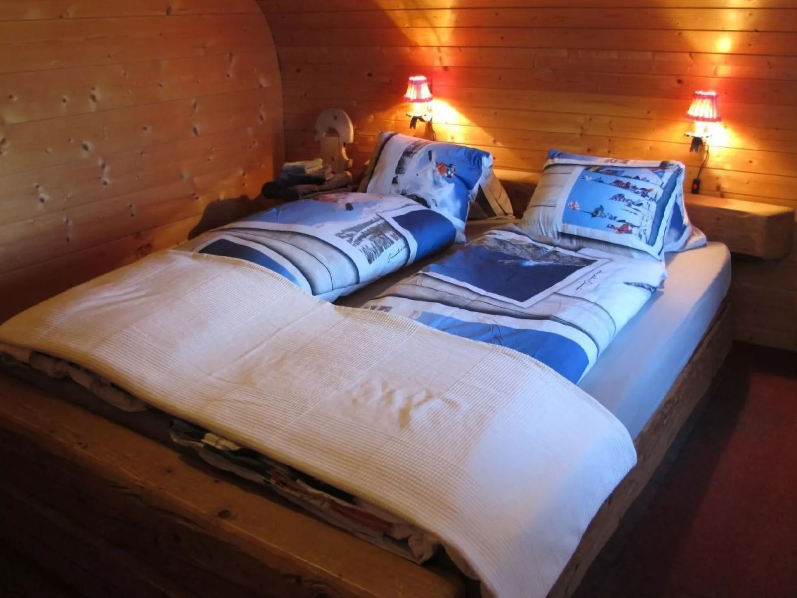 Tgesa Mitgel - ein Haus mit Charakter-Binnen