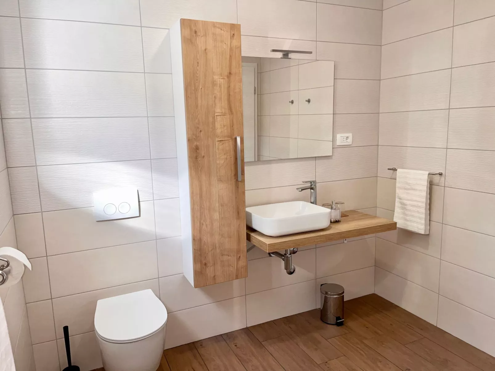 Villa 'Zara Bella Vista-Binnen