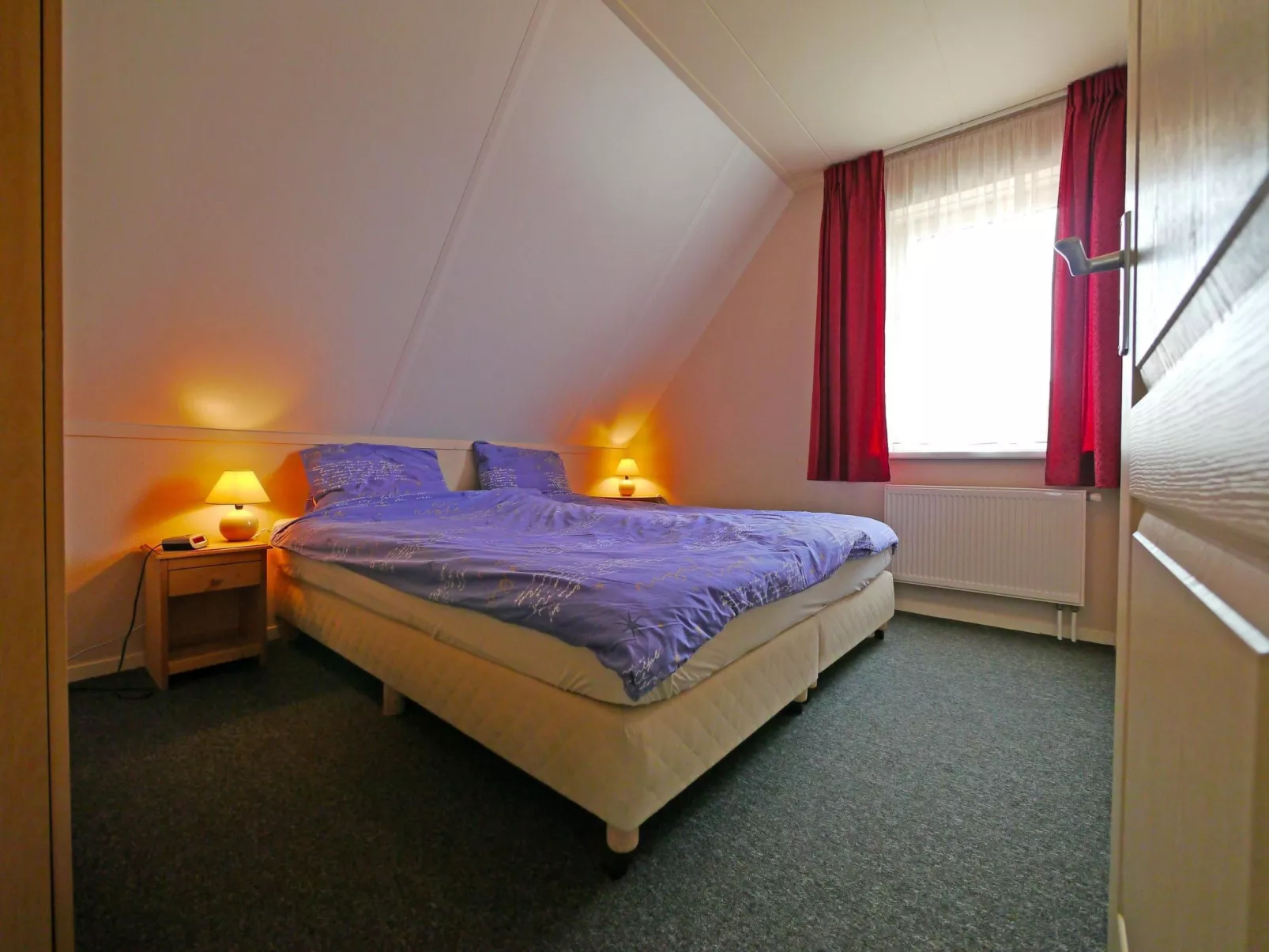 "Yesser" mit eigener Terrasse-Binnen