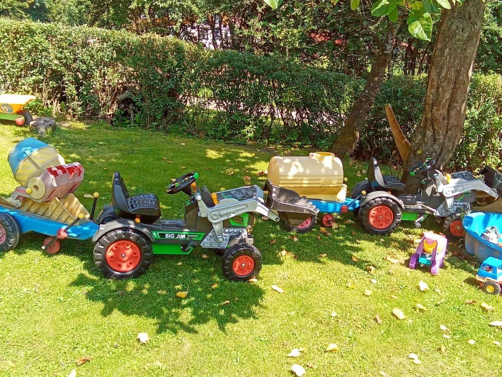 Mit sonniger Terrasse und Ausblick-Buiten