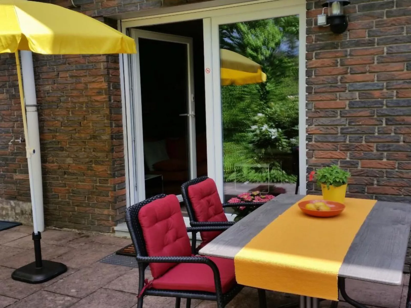 In Zendscheid mit Offenem Kamin-Binnen