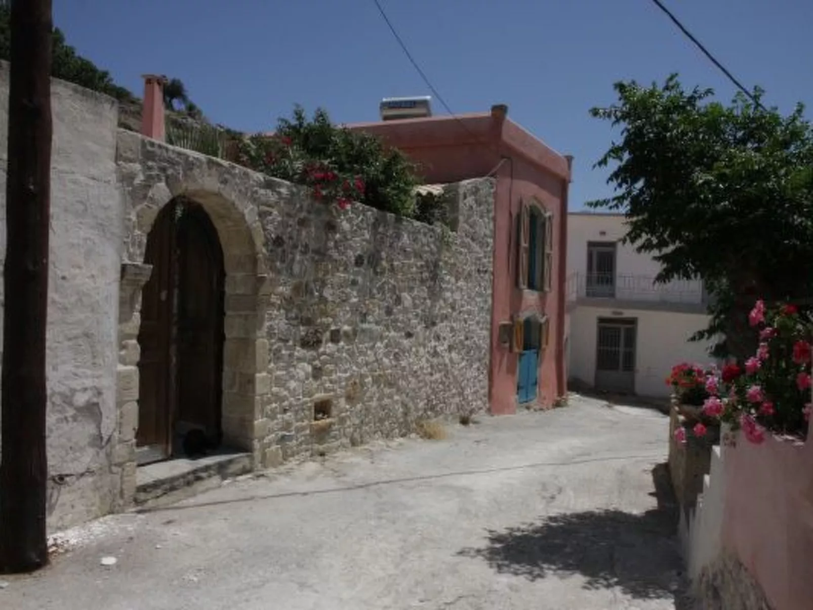 Ruhig gelegenes Ferienhaus mit eigenem Pool-Buiten