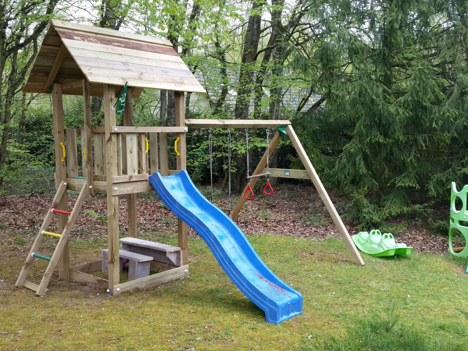 Mit Garten, Grill und Terrasse-Binnen