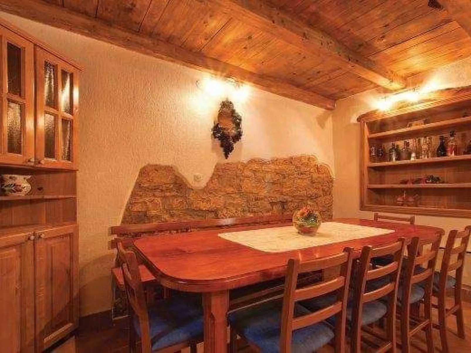 In Radići mit Privatem Pool-Binnen