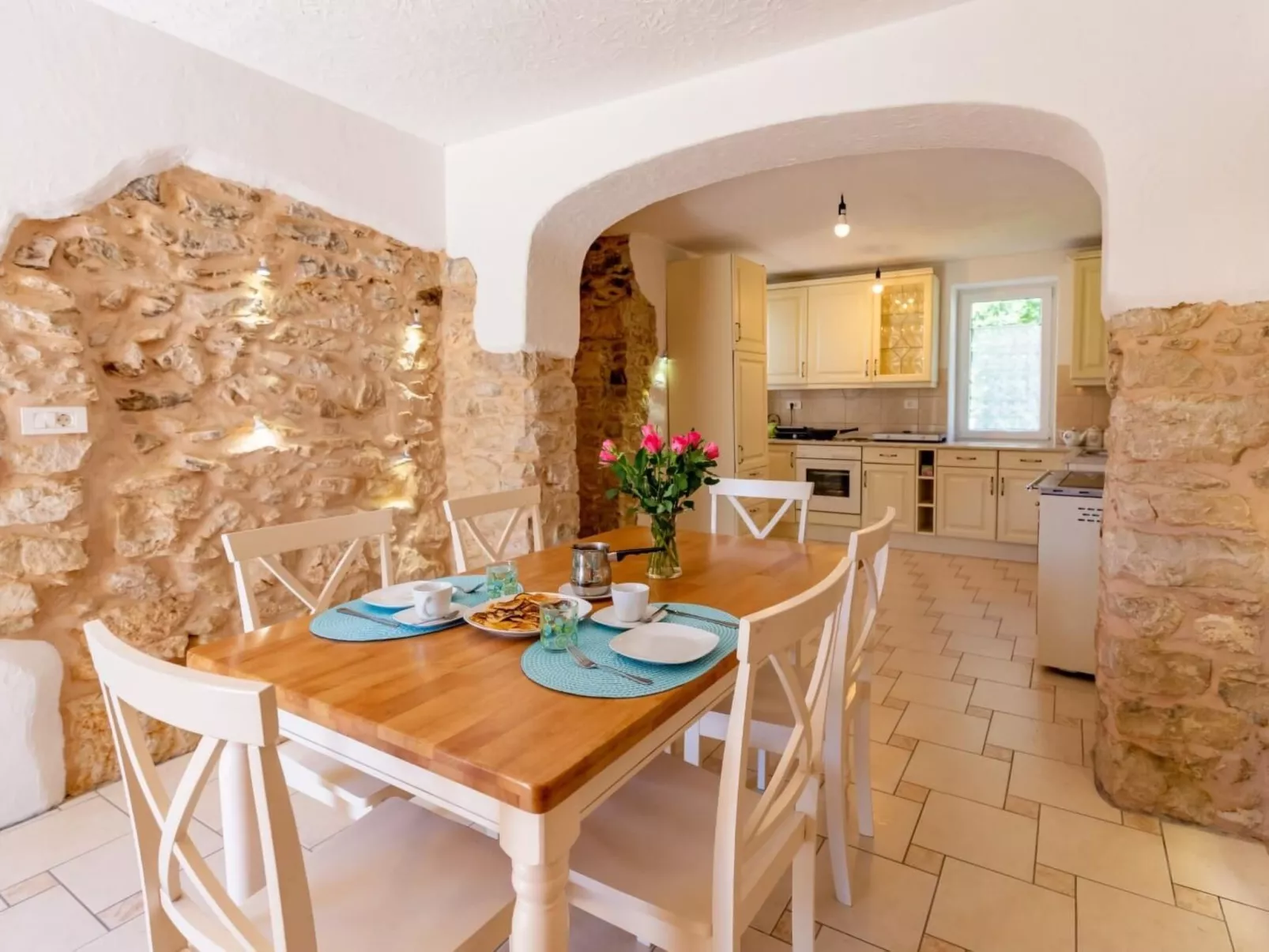 Schönes Apartment in Gozd mit Garten, tollem Ausblick-Binnen