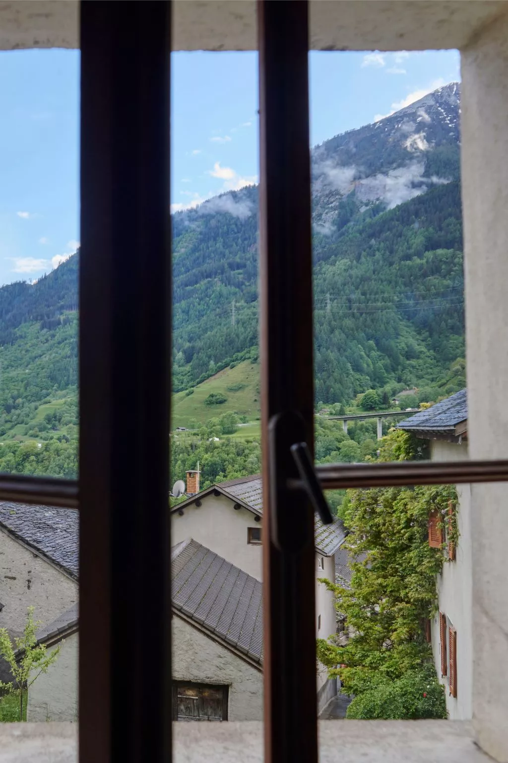 Waterfall House-Buiten