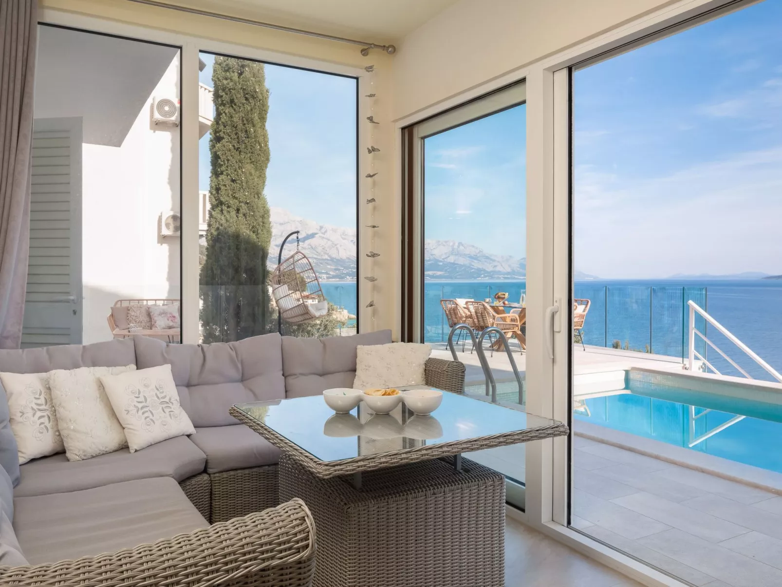 Villa am Strand - Privater beheizter Pool-Binnen