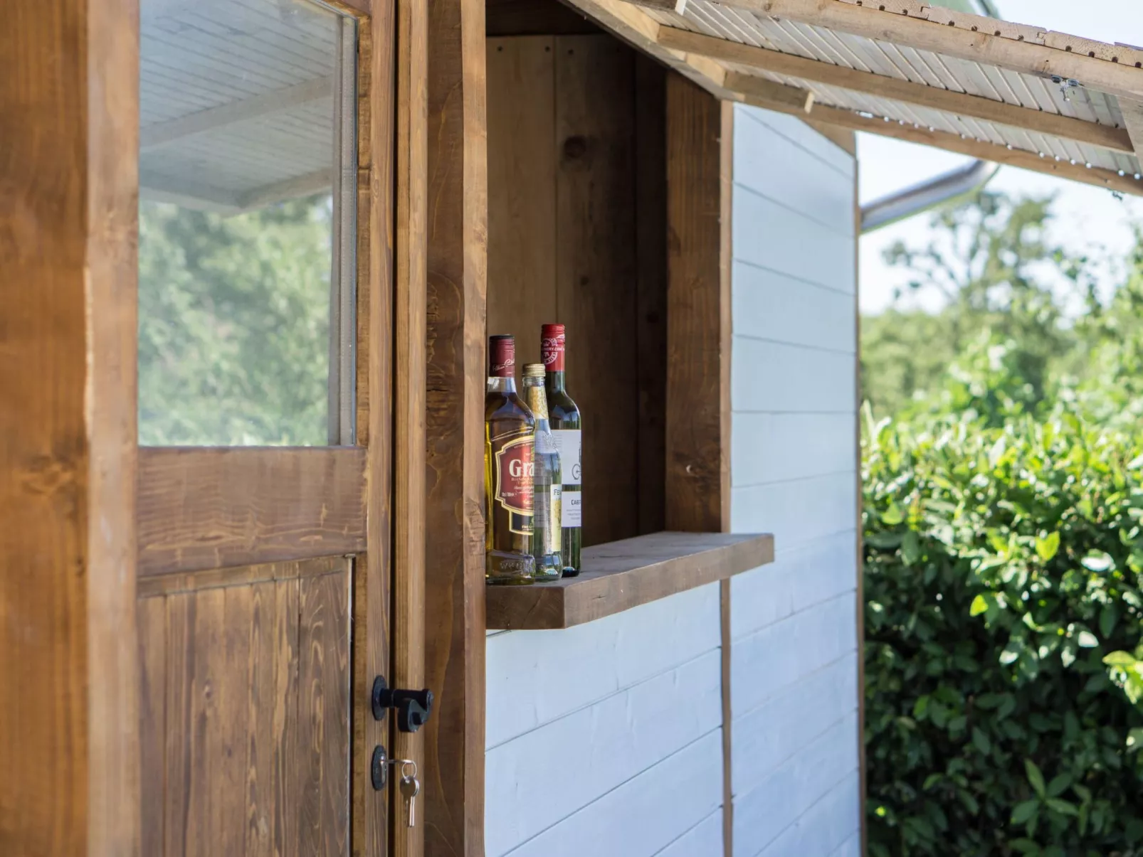 Nettes Ferienhaus in Smoljanci mit Privatem Pool-Buiten