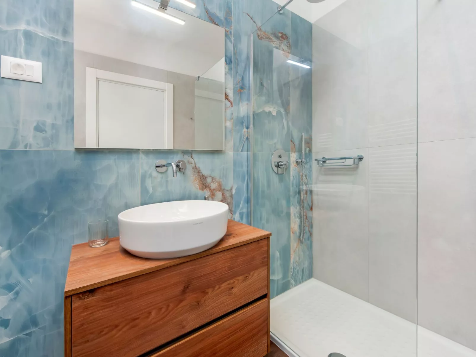 Echo villa, Istra, Pool Jacuzzi, BBQ, Haustierfreundlich-Binnen