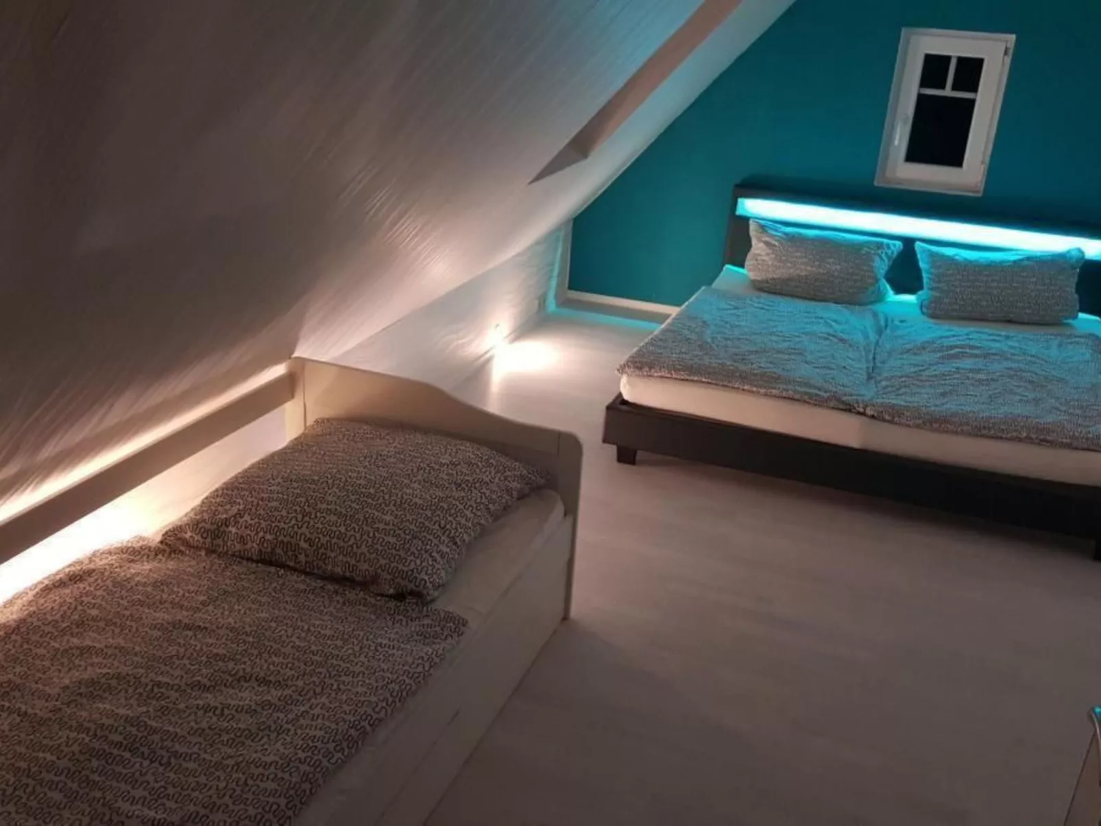  mit großer Dachterrasse-Binnen