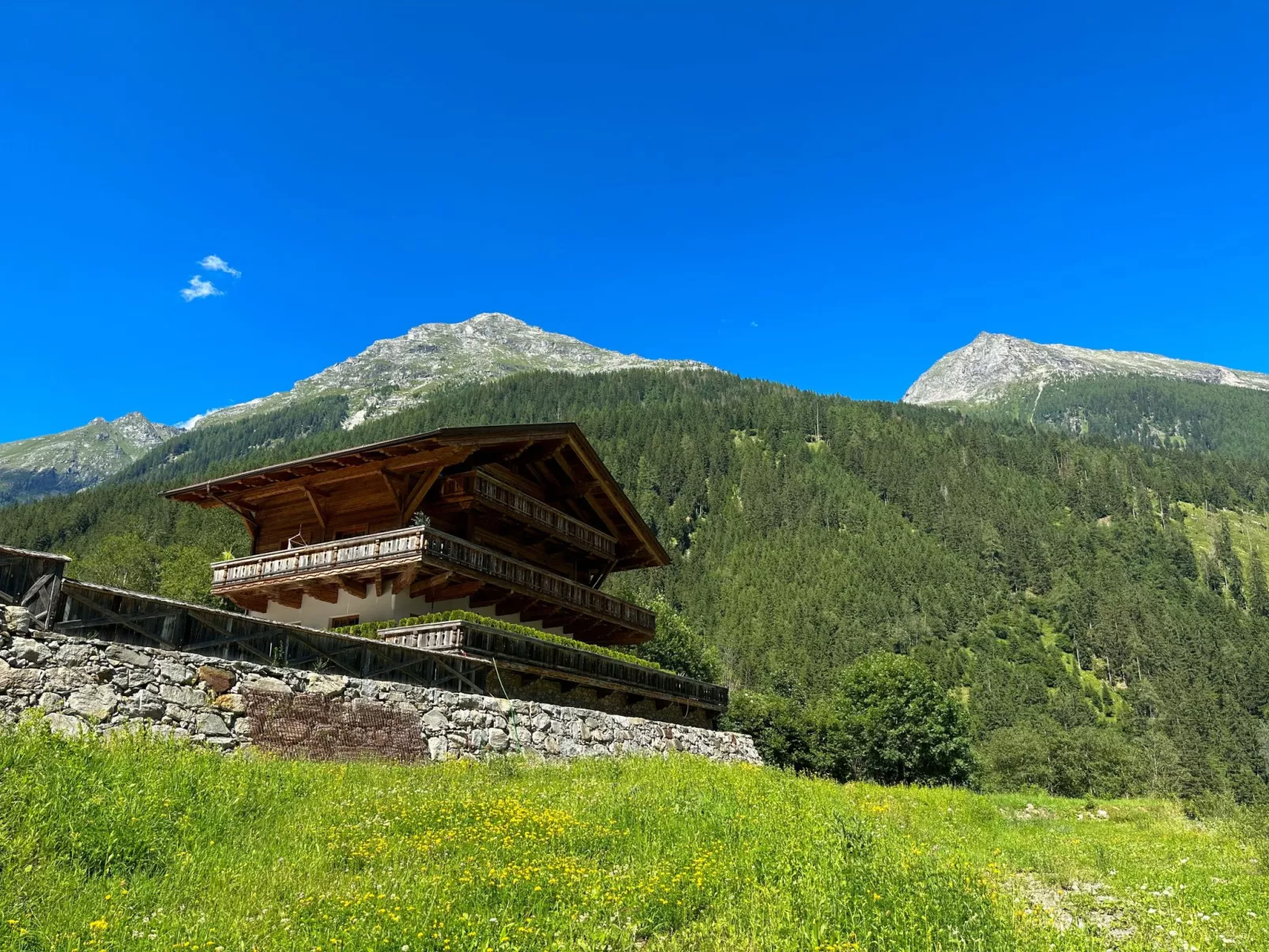 Studio Wasserfall-Binnen