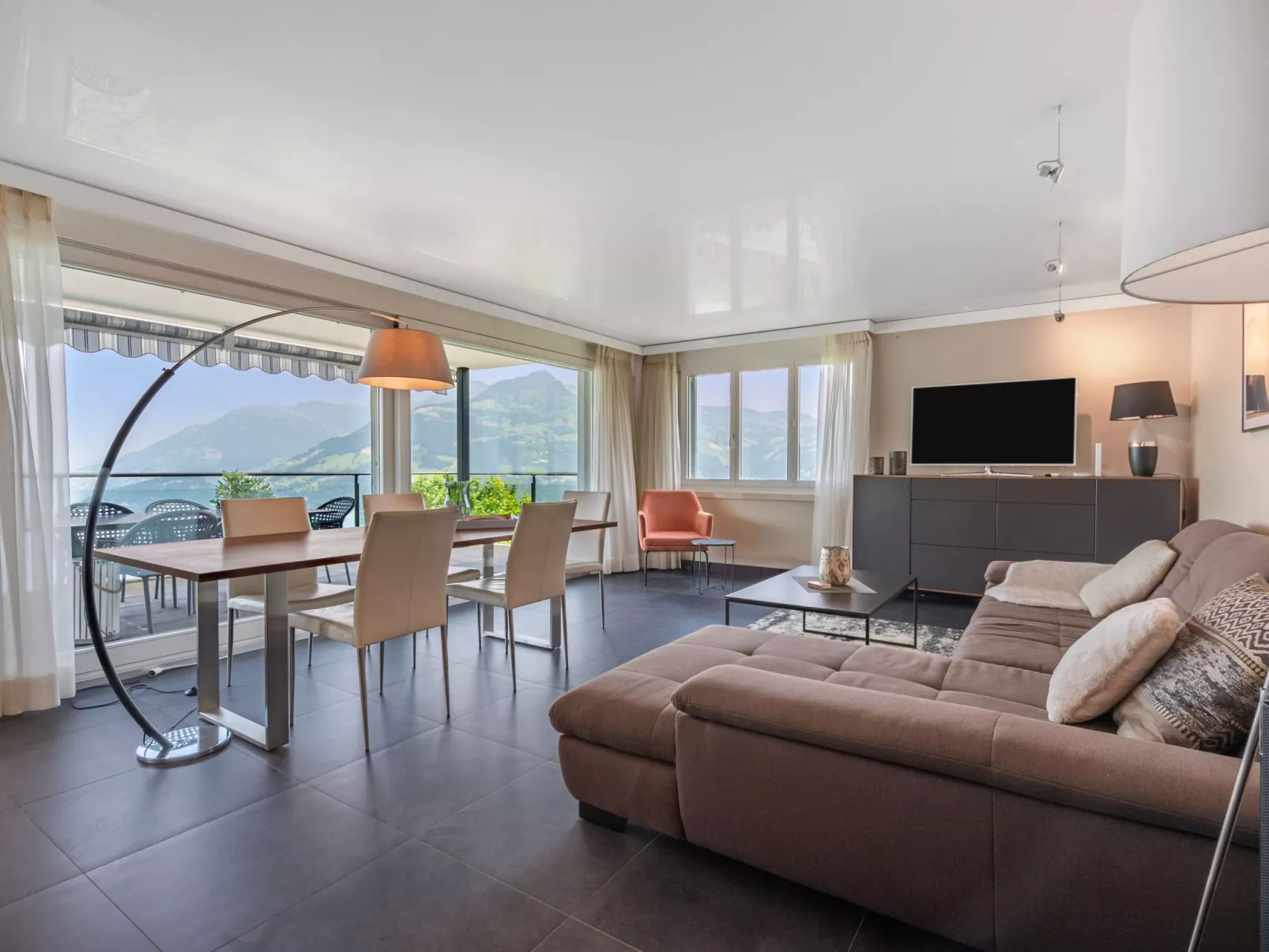 Vierwaldstättersee Panorama-Binnen