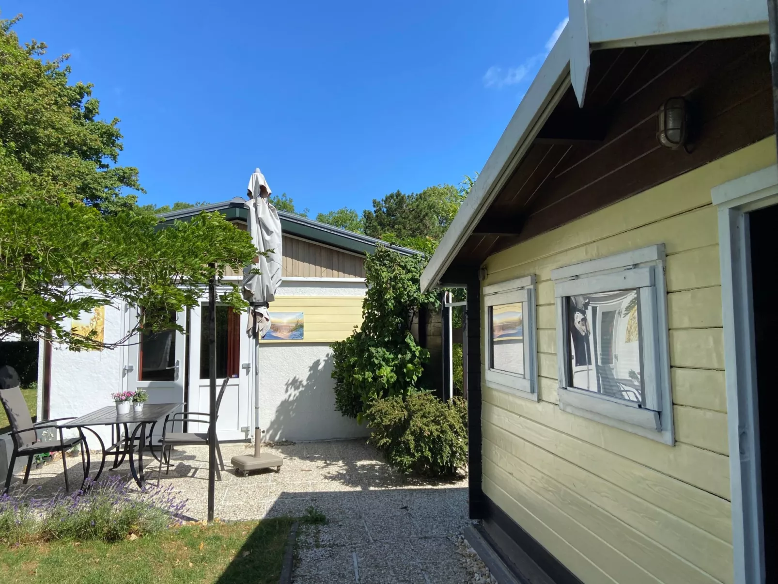 Kleines Haus mit Garten, direkt hinter dem Deich-Binnen